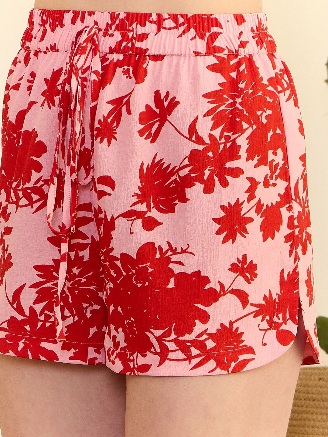 Berrylush Pink Floral Printed High-Rise Regular Fit Casual Shorts