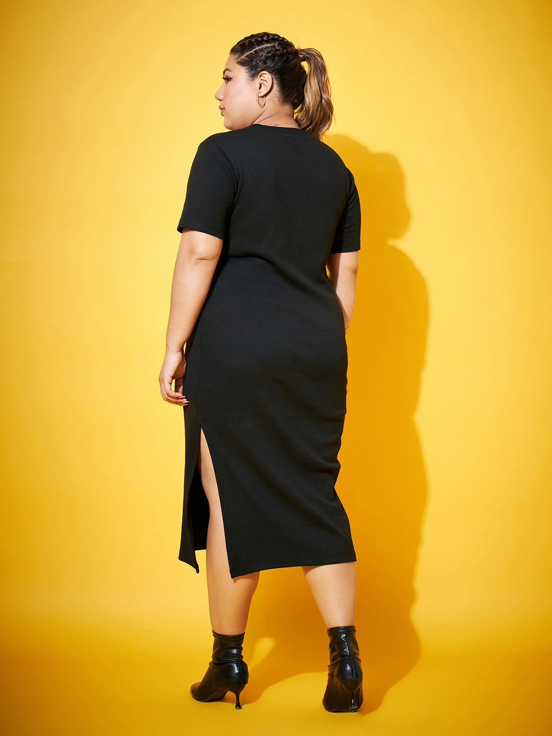 SASSAFRAS Curve Plus Size Black Sheath Midi Dress