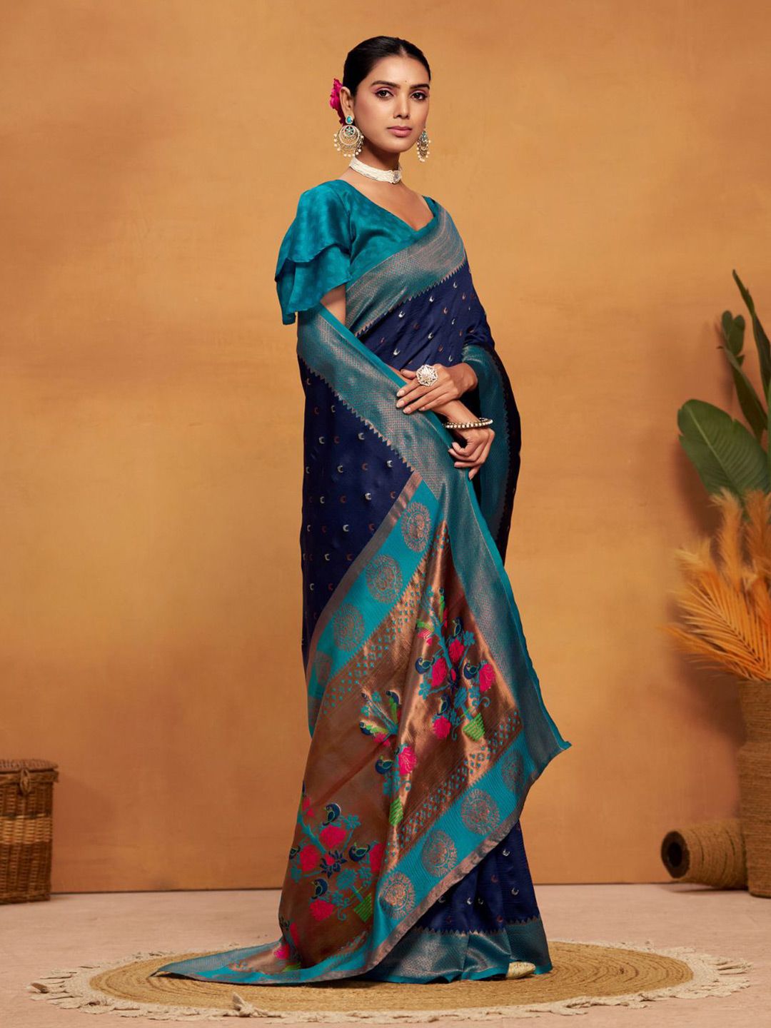 KALINI Woven Design Silk Blend Paithani Saree