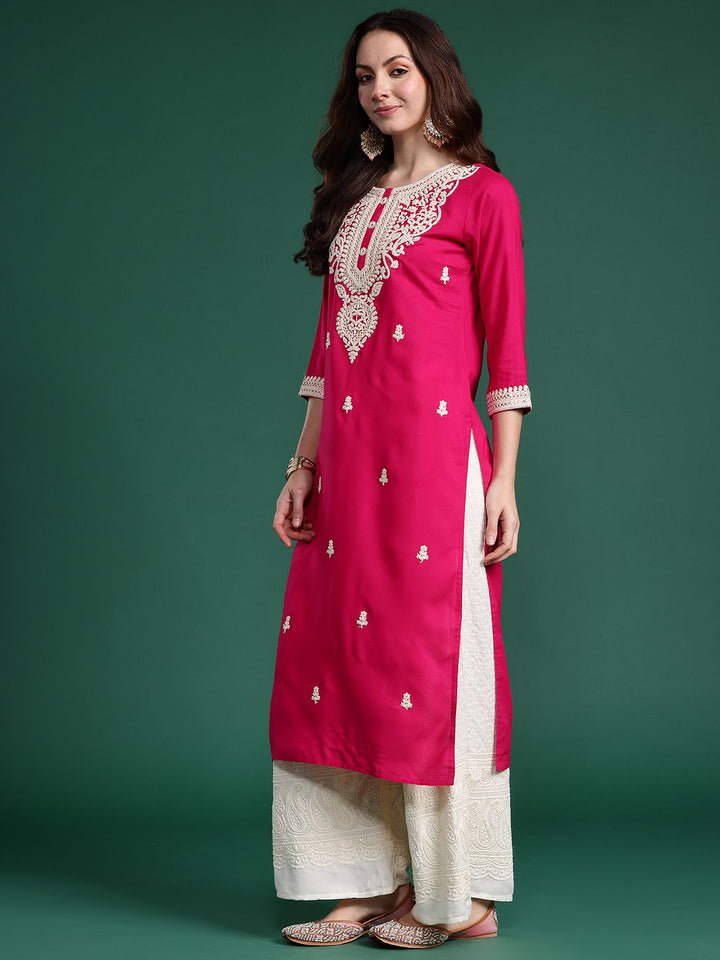 Indo Era Women Floral Embroidered Thread Work Kurta