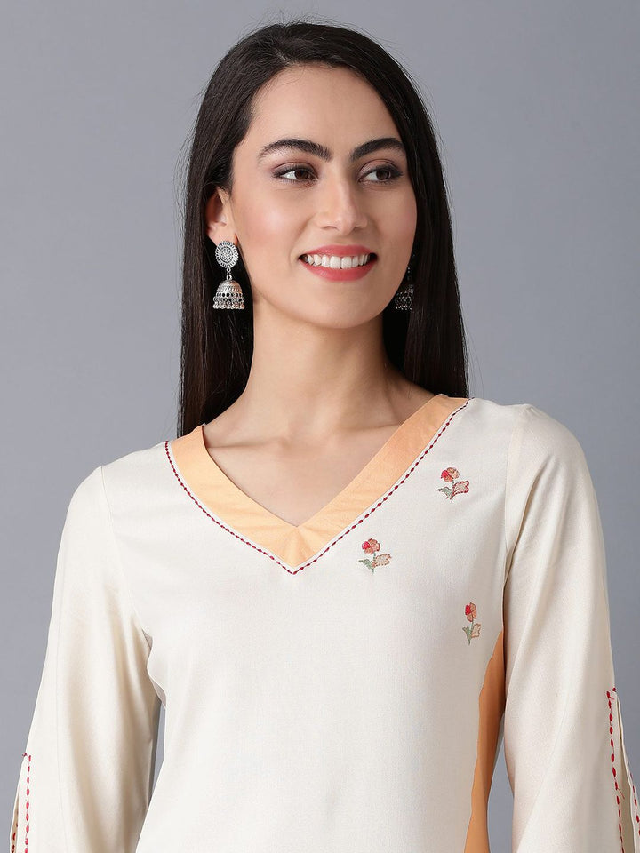 W Women Beige Floral Printed Flared Sleeves Kurta