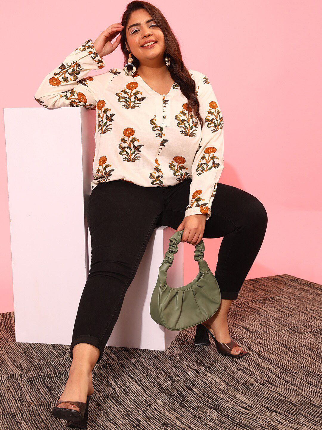 CURVY STREET Floral Print Long Sleeves Top