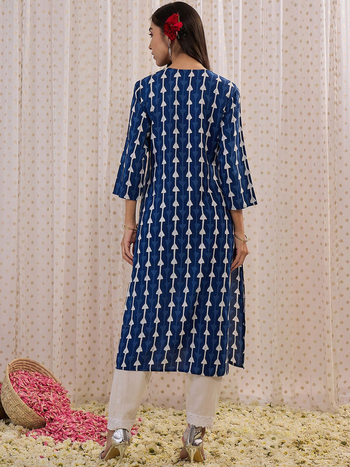 Indo Era Floral Printed Round Neck Three-Quarter Sleeves Straight Kurta