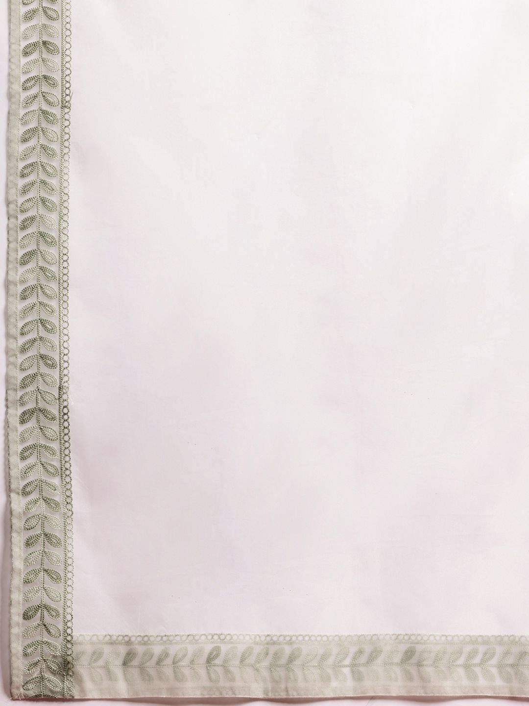 Indo Era Women Floral Embroidered Thread Work Kurta With Trousers & Dupatta