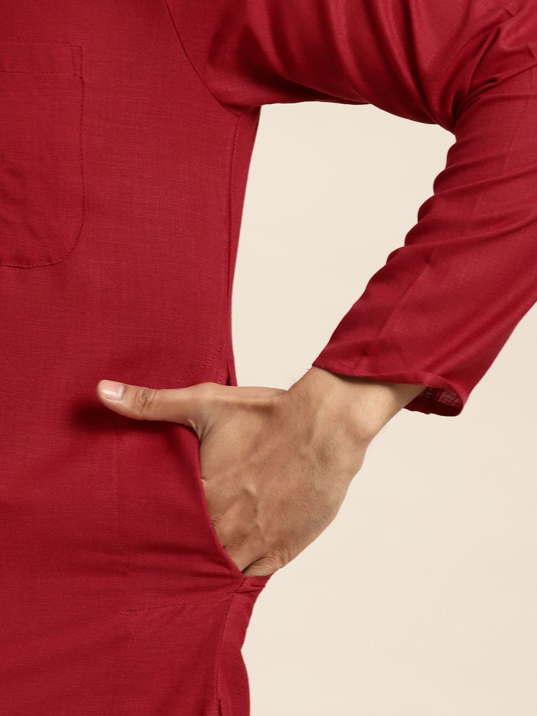 Anug by SOJANYA Men Red Solid Kurta