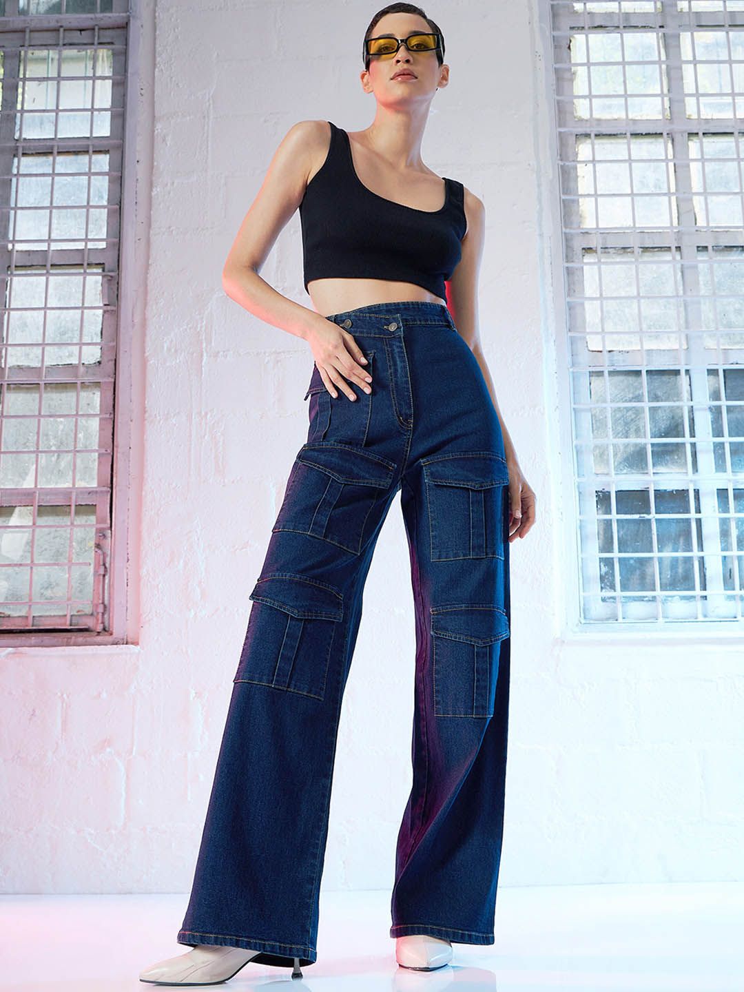 SASSAFRAS Women Blue Straight Fit High-Rise Clean Look Stretchable Jeans