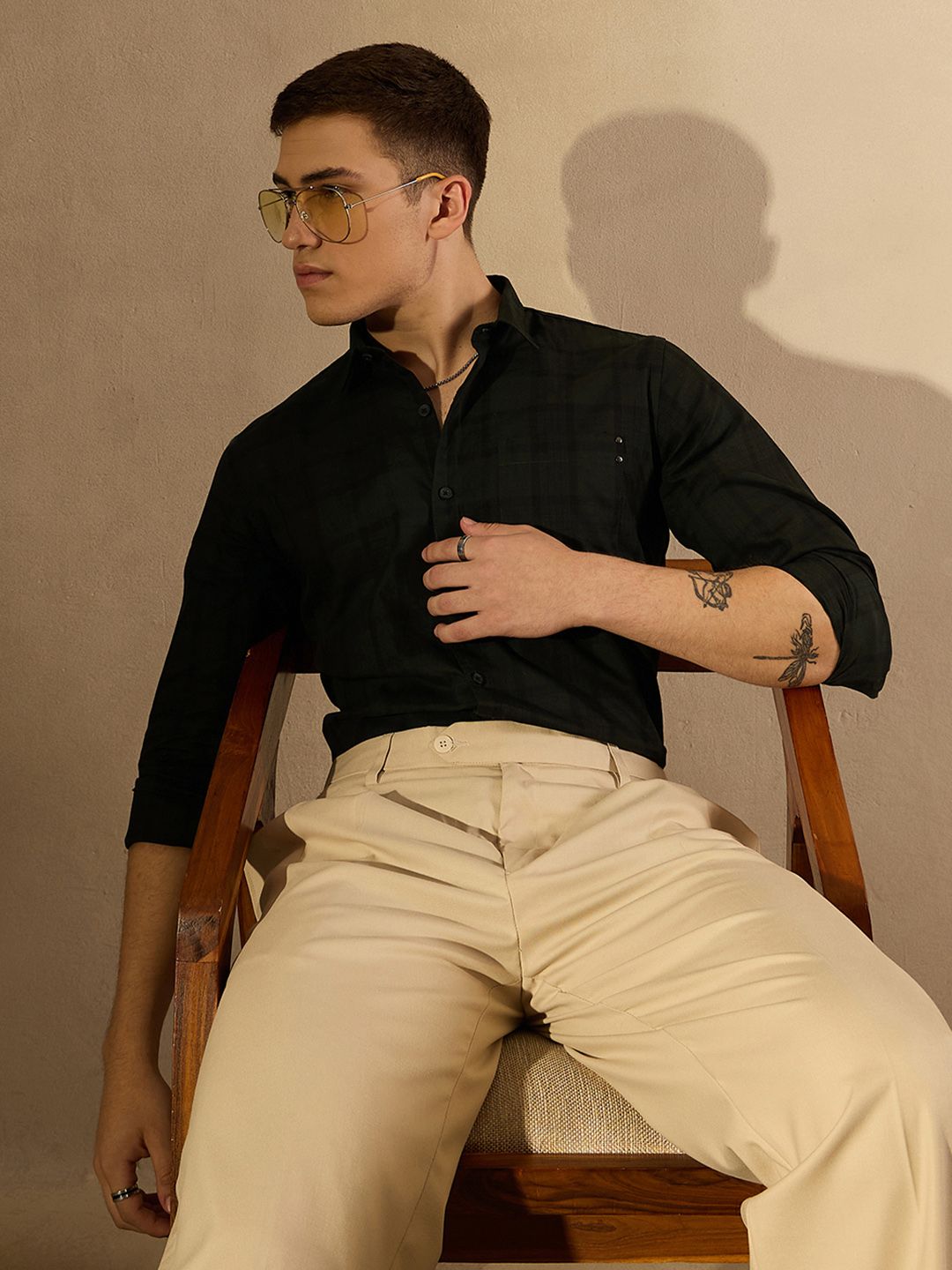 DENNISON Spread Collar Smart Checked Casual Shirt