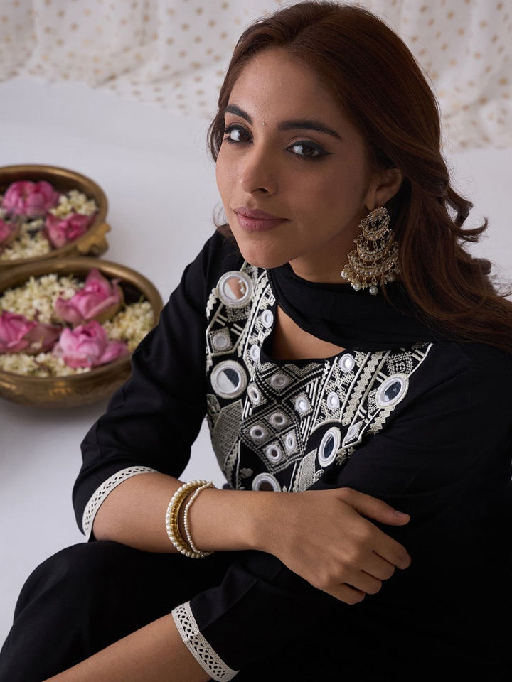 Indo Era Ethnic Embroidered Round Neck Straight Kurta with Trousers & Dupatta