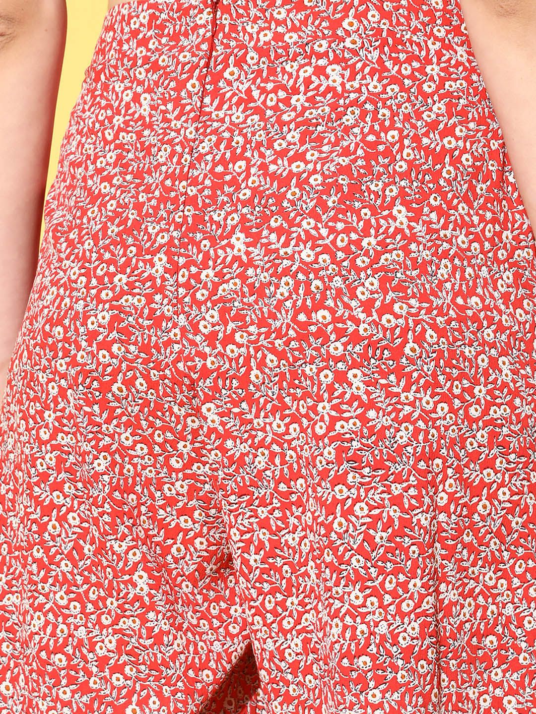 Berrylush Women Red Floral Printed Relaxed Loose Fit High-Rise Trousers