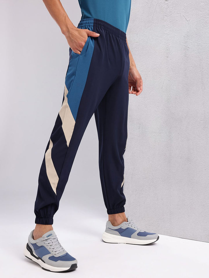 HRX by Hrithik Roshan Men Contrast Side Striped Lifestyle Joggers