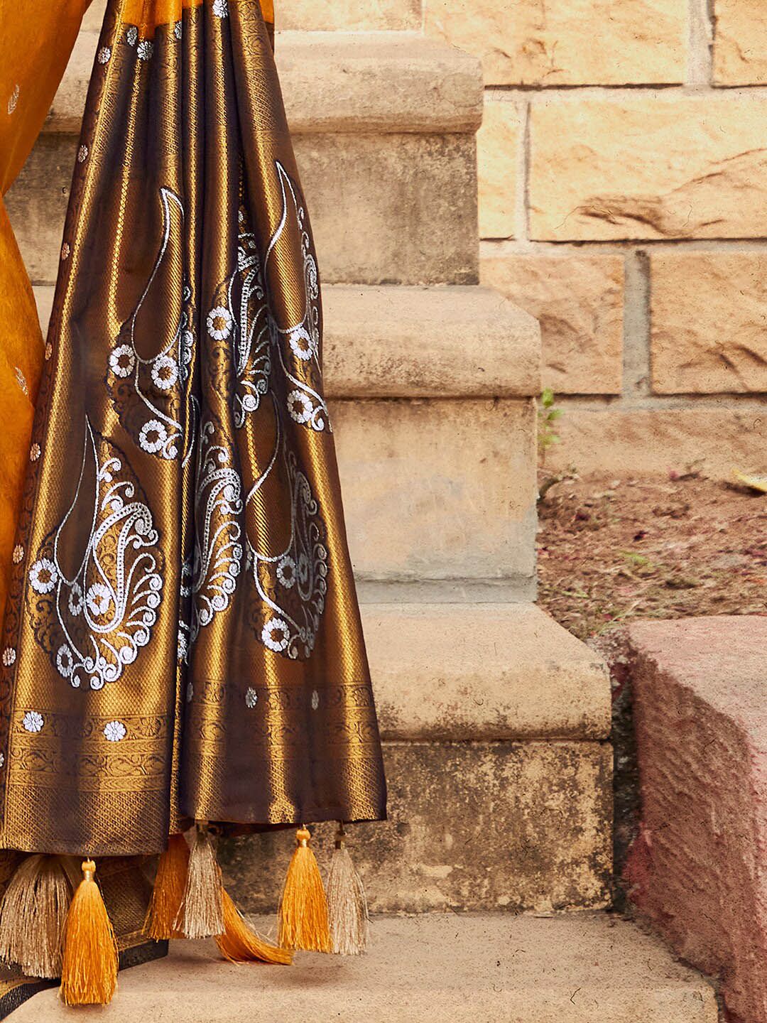 Saree mall Floral Woven Design Zari Silk Blend Kanjeevaram Sarees