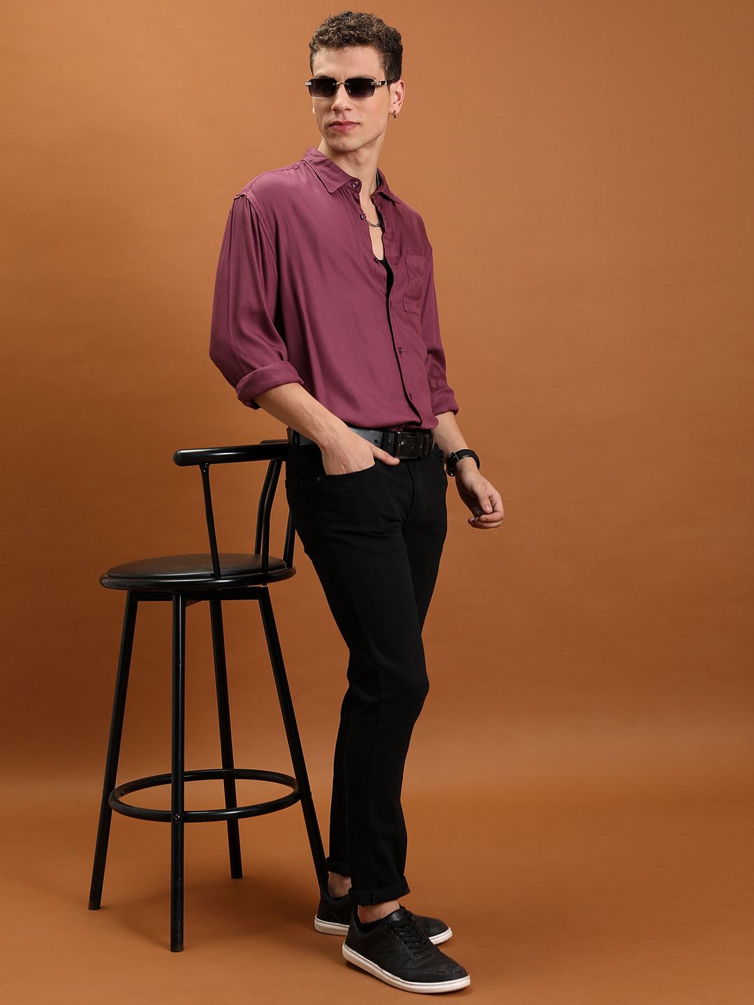 HIGHLANDER Men Straight Fit Mid-Rise Clean Look Stretchable Jeans