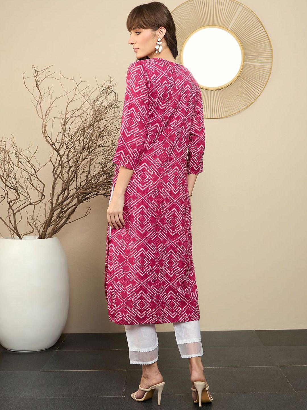 Indo Era Pink Geometric Printed Notch Neck Straight Kurta