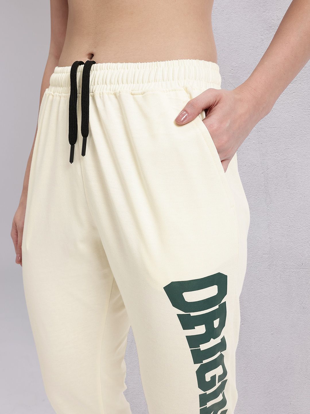 HRX by Hrithik Roshan Women OG Troupe Story Printed Lifestyle Joggers