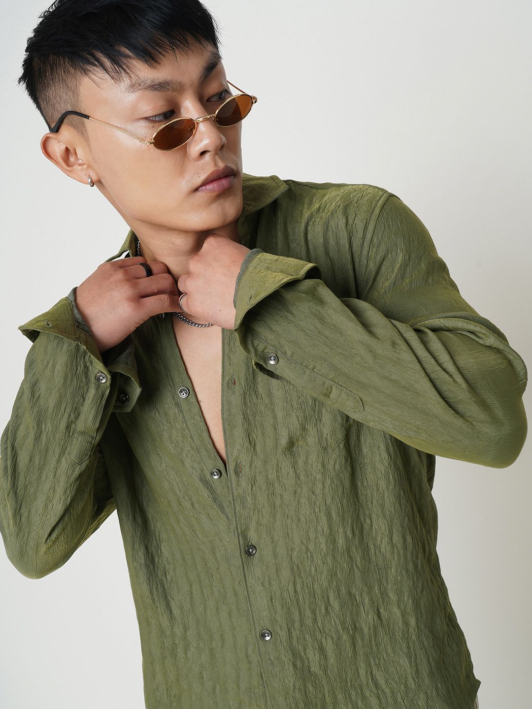 VASTRADO Men Classic Slim Fit Opaque Casual Shirt