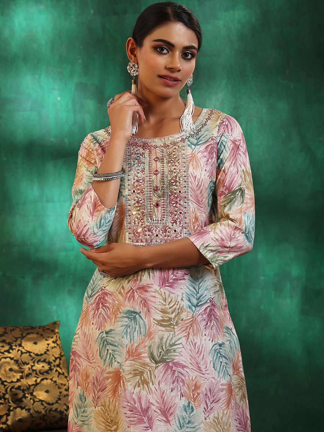 Libas Floral Printed Regular Thread Work Straight Kurta with Trousers & Dupatta