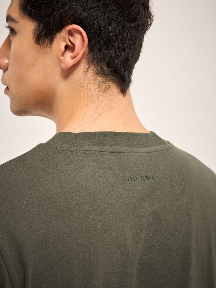 THE BEAR HOUSE Men Solid Round Neck Cotton T-shirt