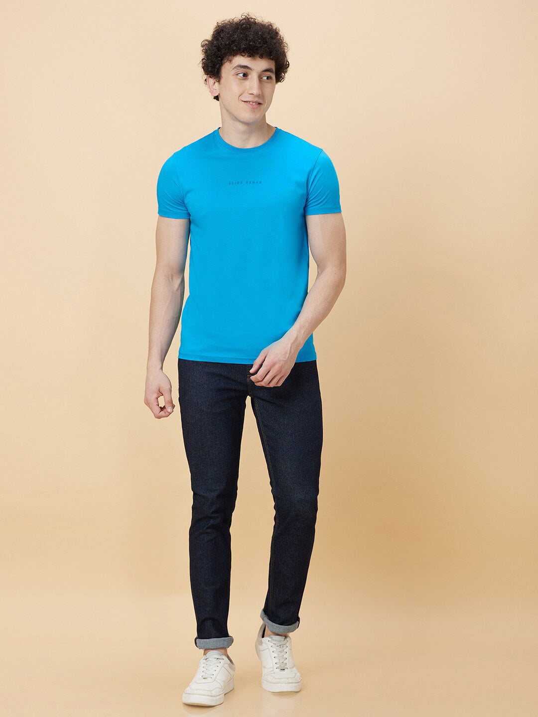 Menjadi Manusia Lelaki Berleher Bulat T-shirt Pejal