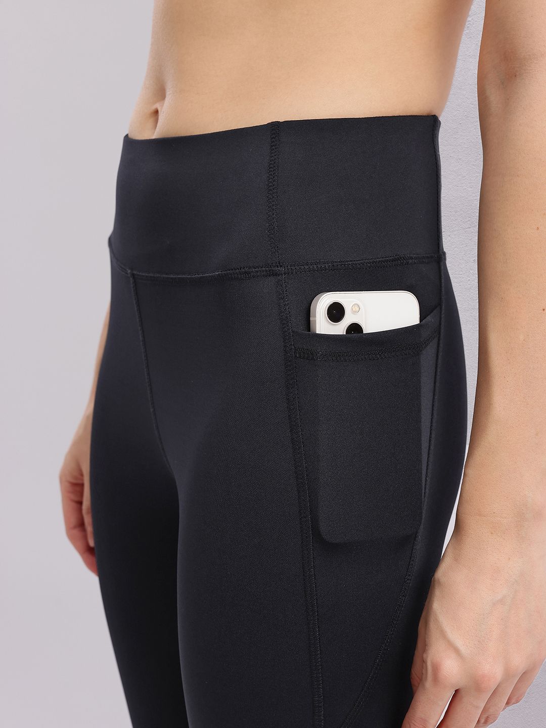 HRX by Hrithik Roshan Women Rapid-Dry Cropped Yoga Tights