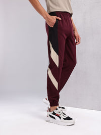 HRX by Hrithik Roshan Men Lifestyle Mid-Rise Colorblocked Casual Joggers