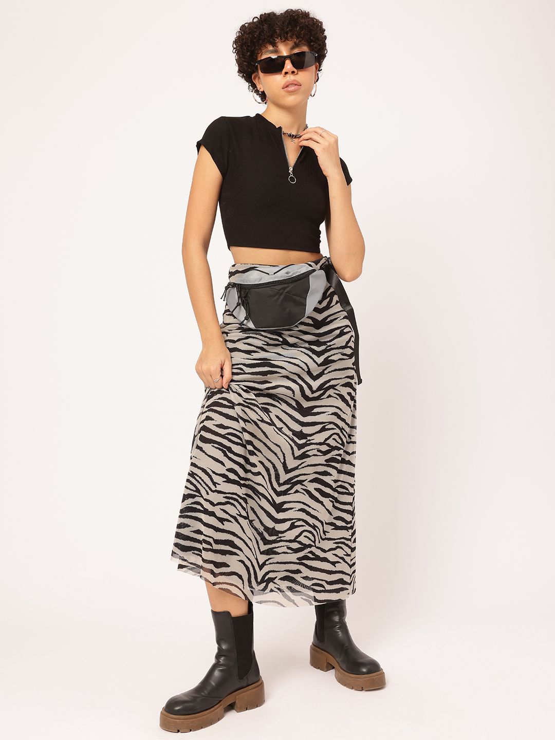 DressBerry Effortless Chic Ribbed Crop Top