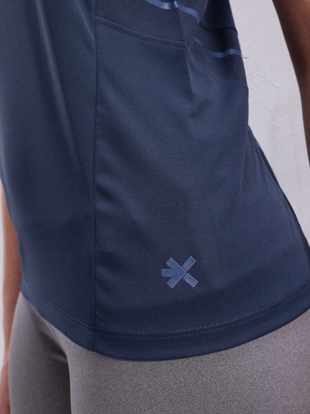 HRX by Hrithik Roshan Women Rapid-Dry Round Neck Training Tshirt with Mesh Detail