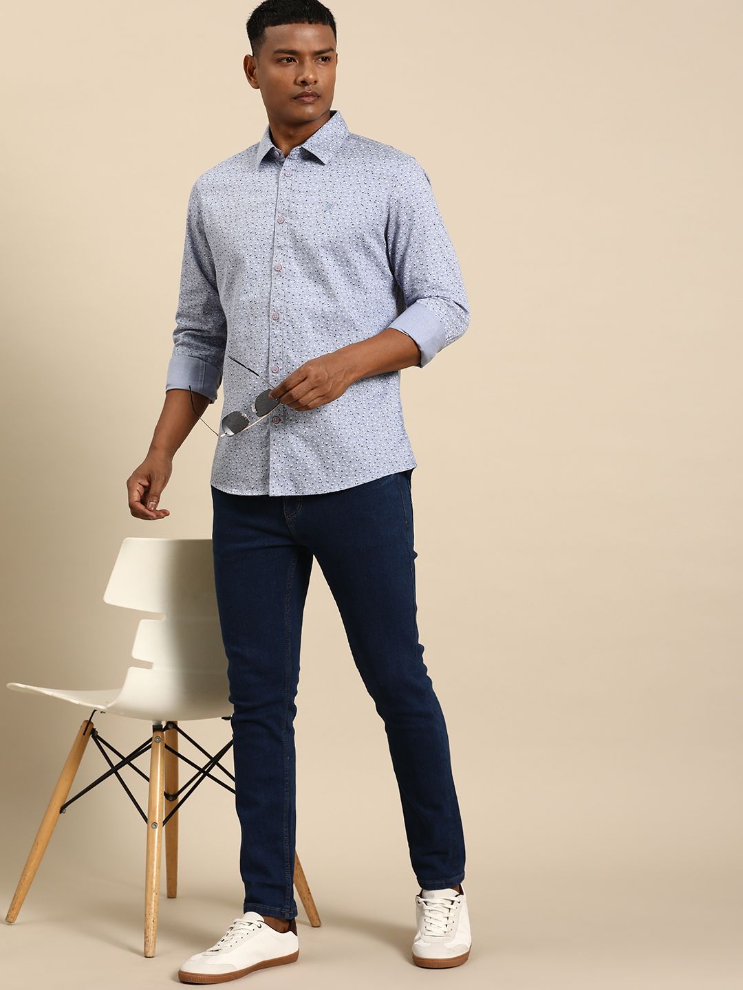 Being Human Slim Fit Printed Casual Shirt