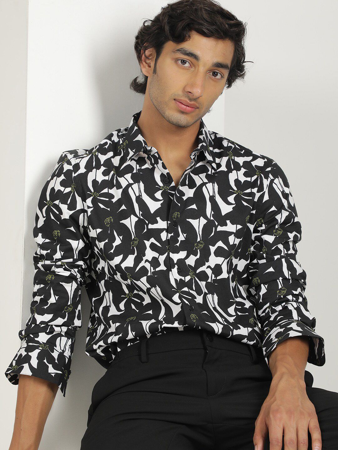 RARE RABBIT Kruela Slim Fit Floral Printed Shirt