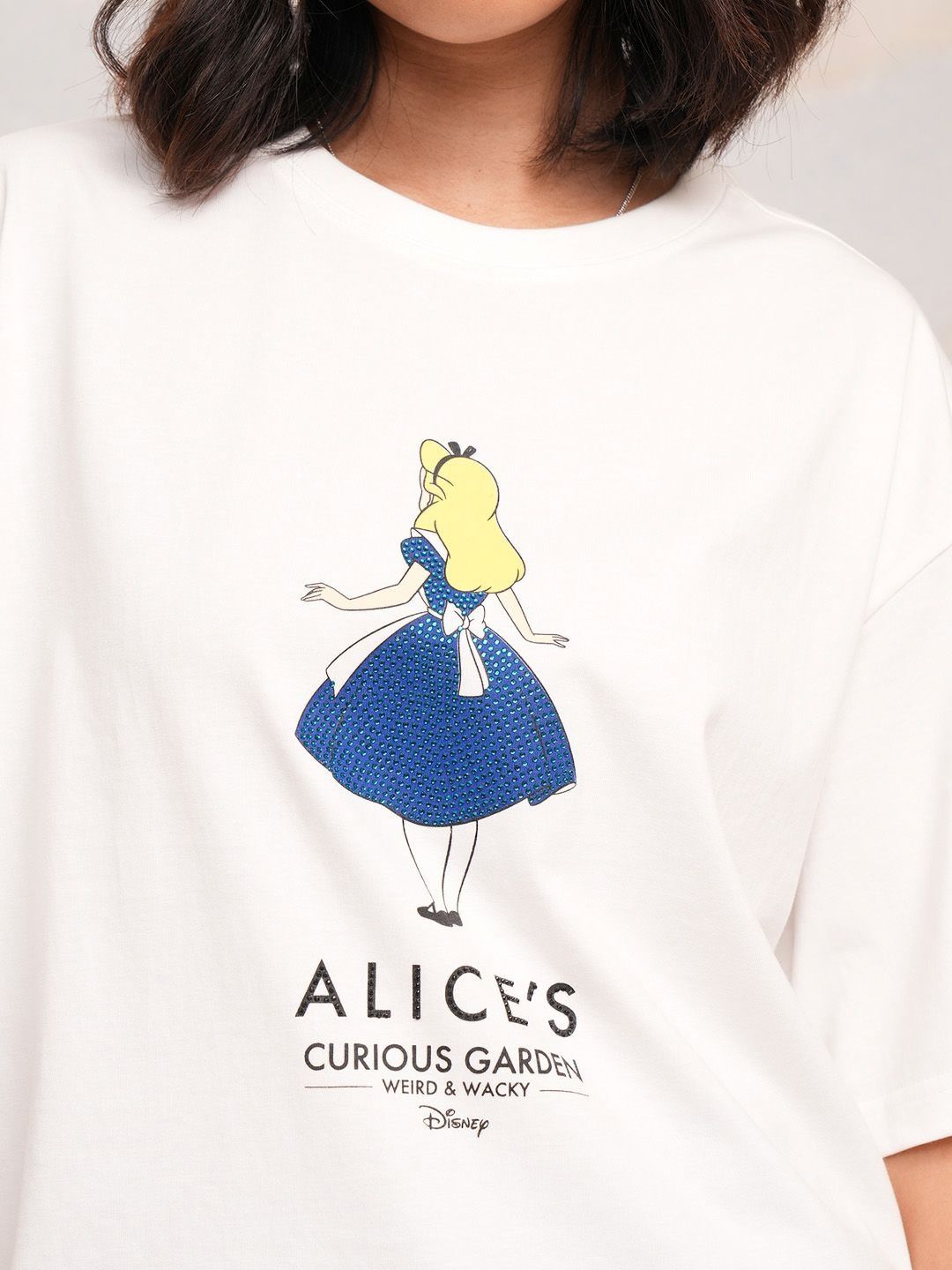 Tokyo Talkies Women Alice in Wonderland Printed Boxy Tshirt