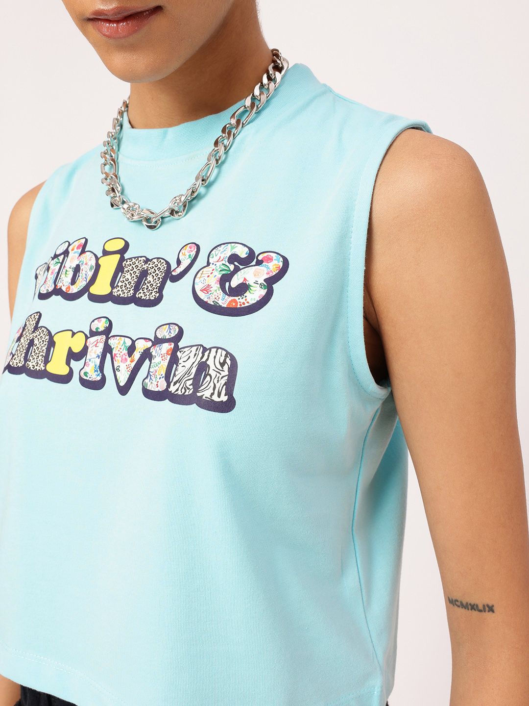 Grunge Keep Vibing Printed Sleeveless Crop T-shirt