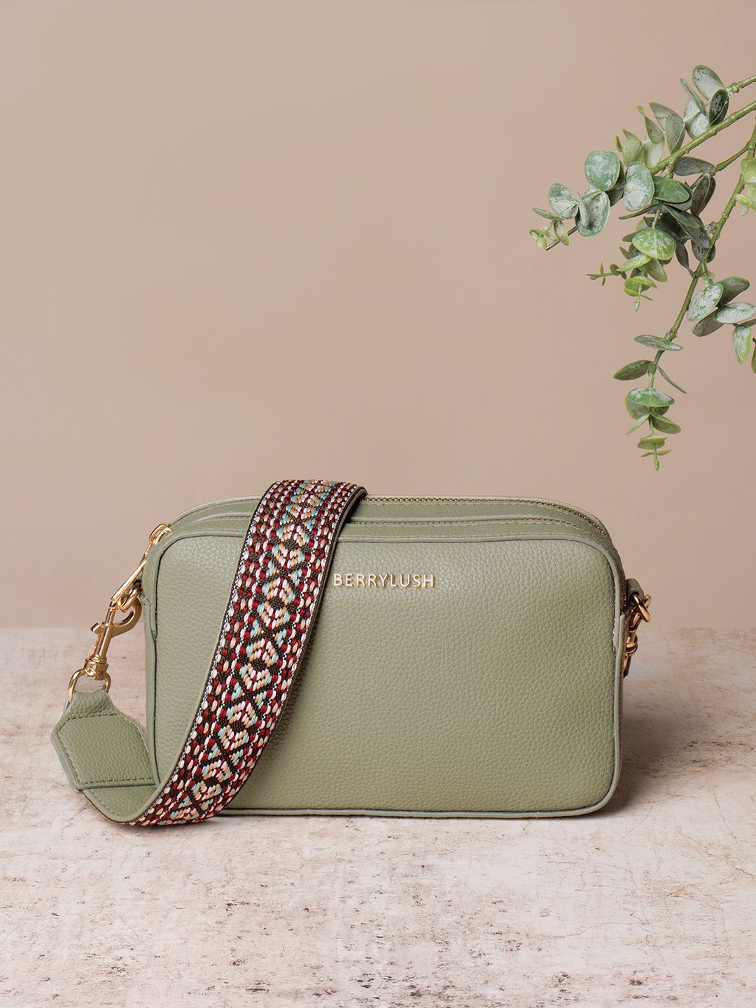 Berrylush Women Textured Structured Sling Bag