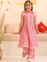 pspeaches Girls Ethnic Motifs Printed Pure Cotton Kurta With Trousers & With Dupatta