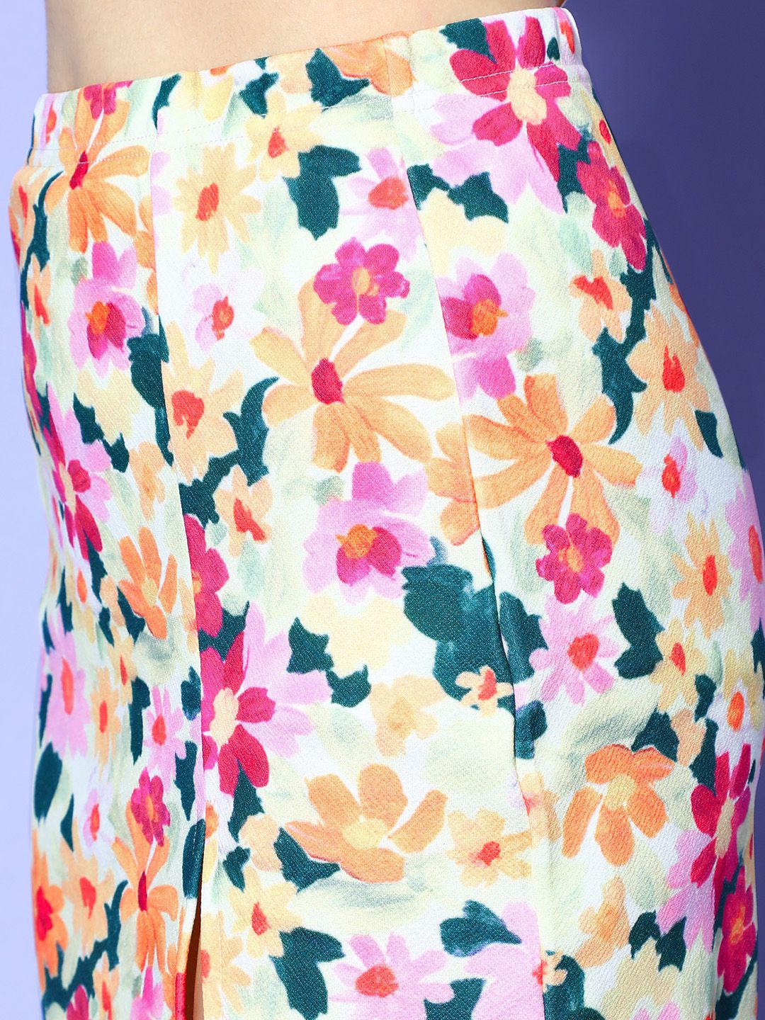 Berrylush Multi-Coloured Floral Simply Mini Skirt