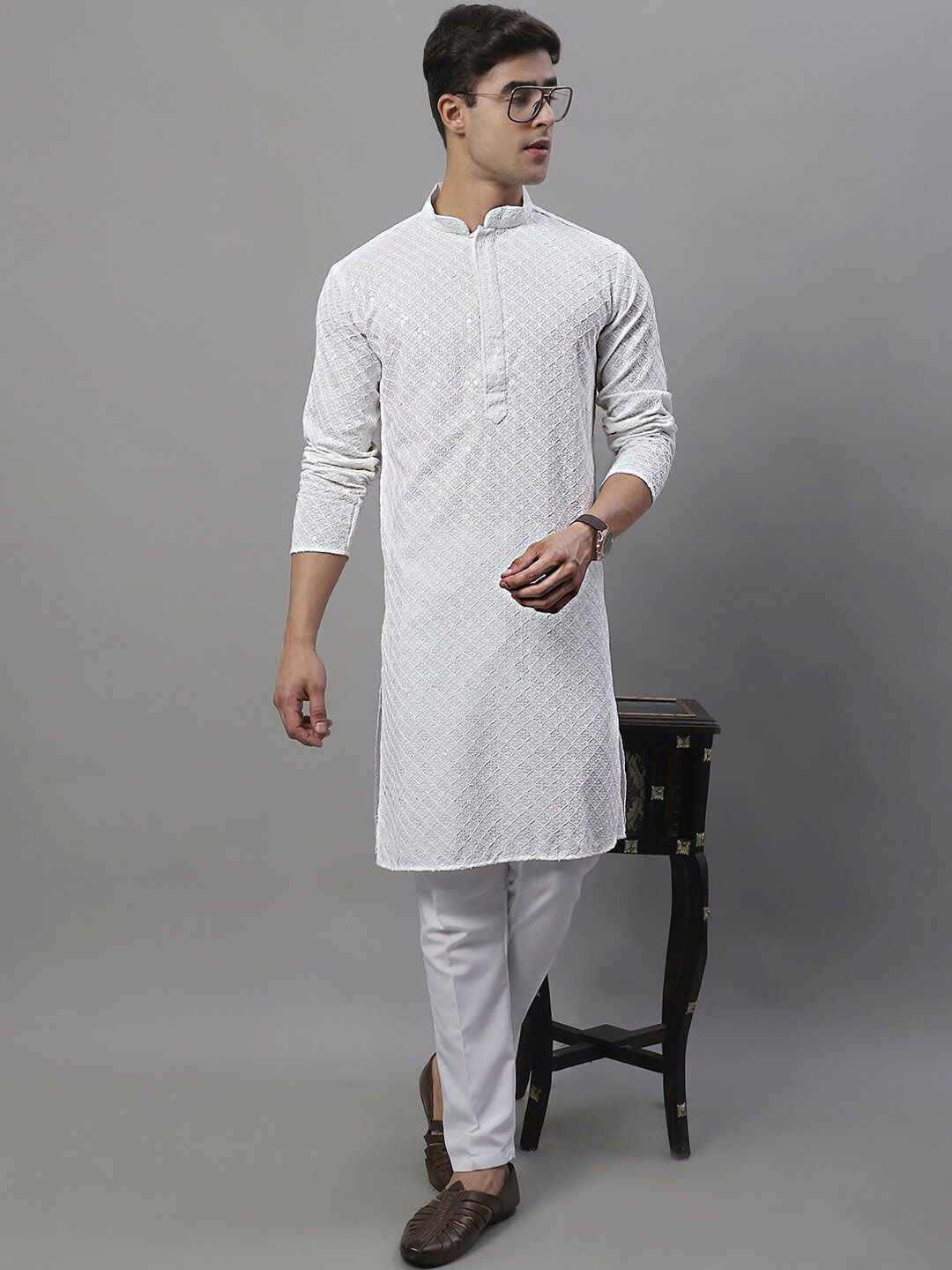Jompers Geometric Chikankari Embroidered Kurta With Pyjamas