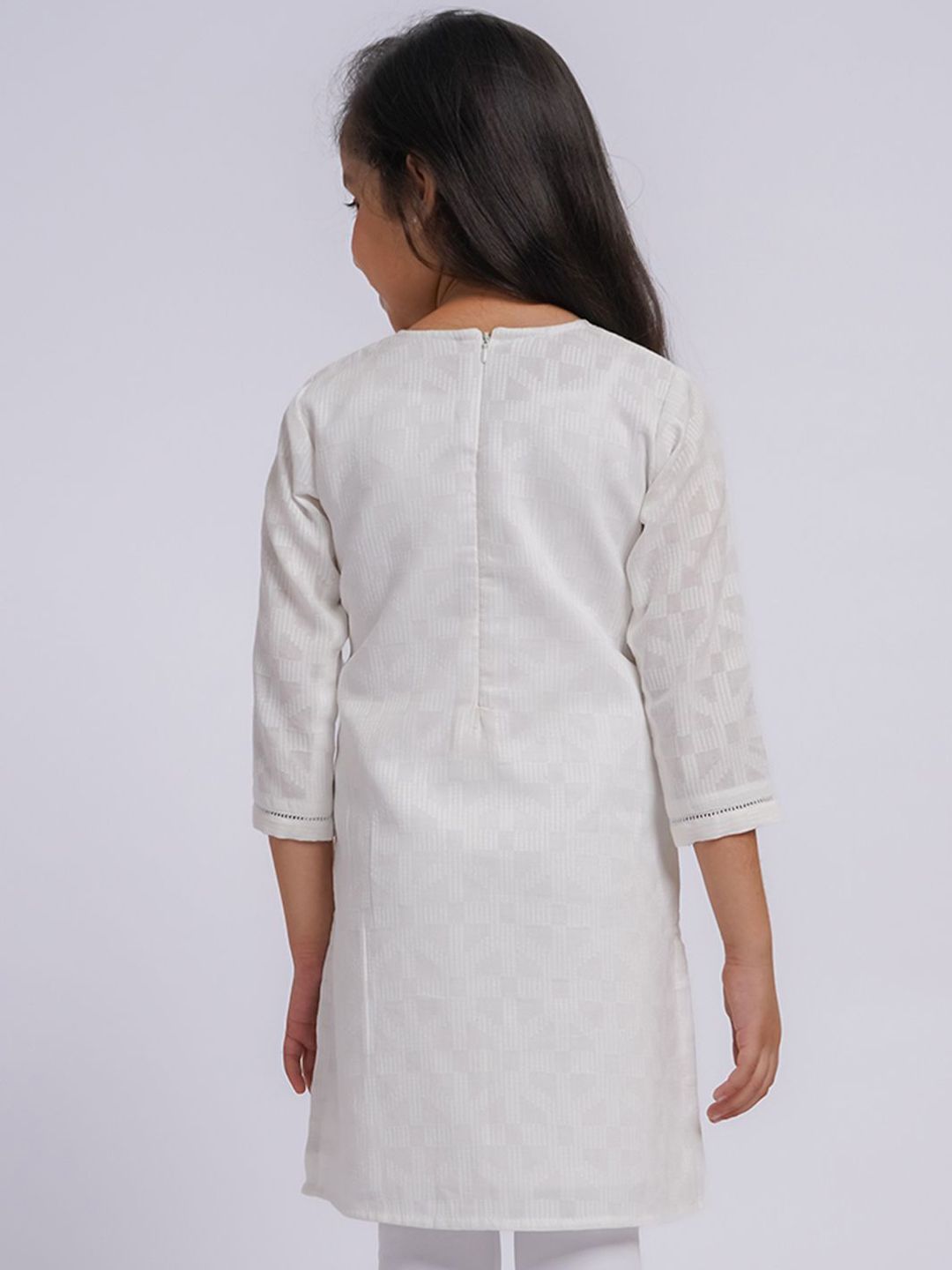 VASTRAMAY Girls Geometric Woven Design Jacquard Weave Cotton Straight Kurta