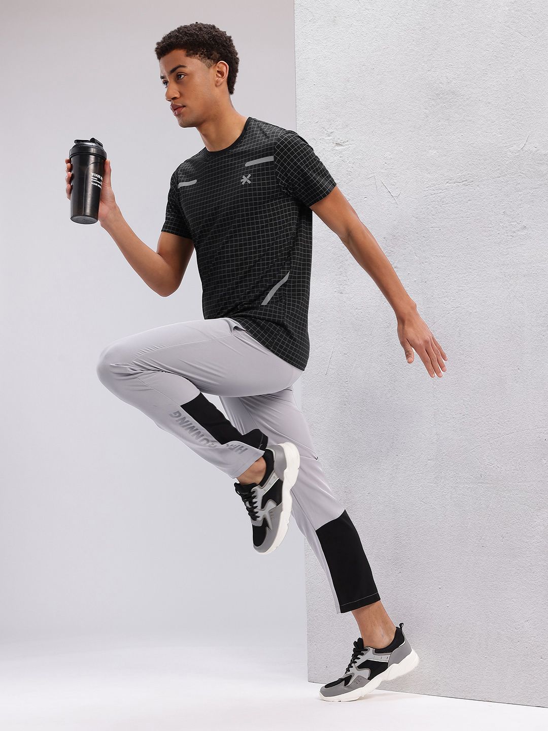 HRX by Hrithik Roshan Men Checked Rapid-Dry Running T-shirt