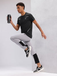 HRX by Hrithik Roshan Men Checked Rapid-Dry Running T-shirt