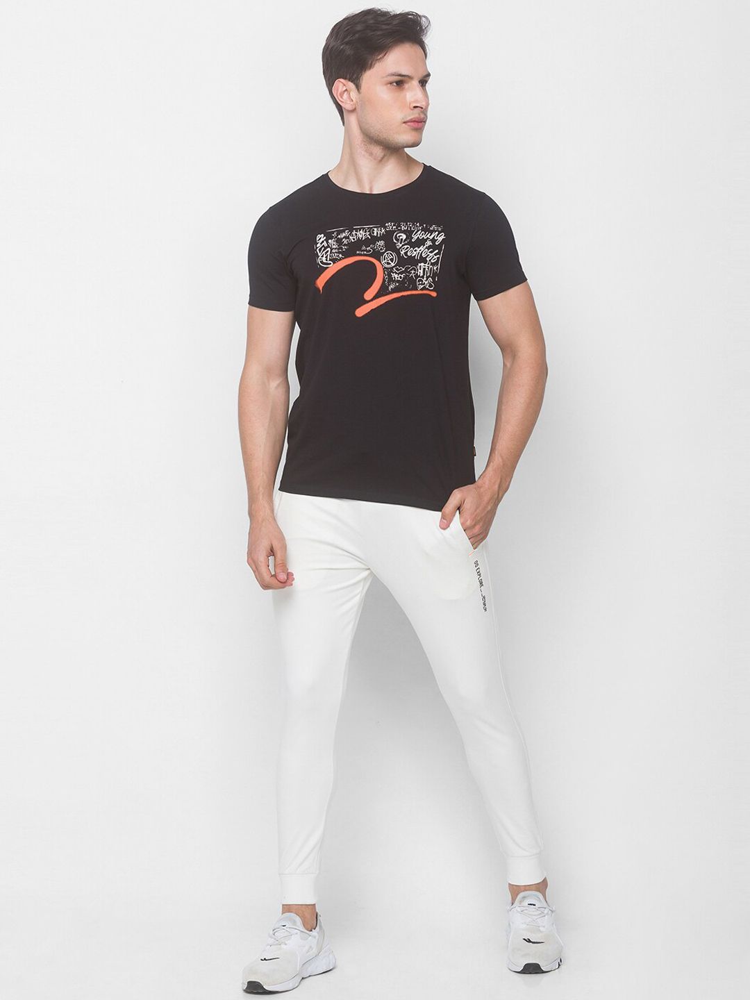 SPYKAR Men White Joggers Trousers