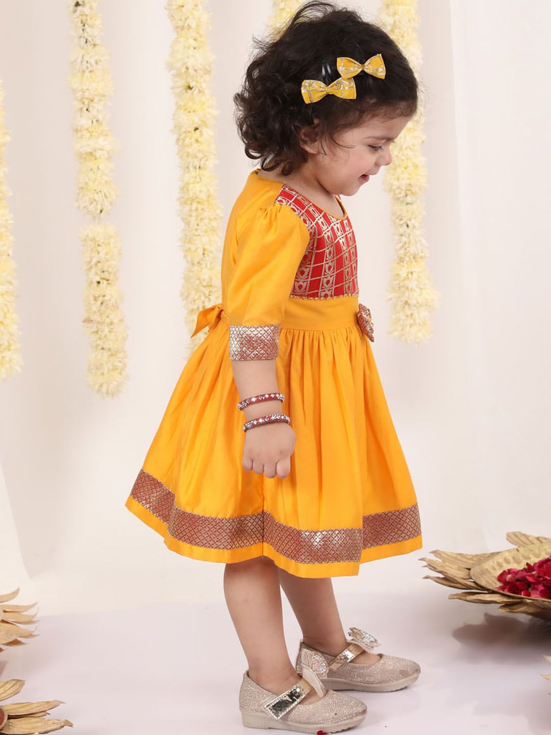 VASTRAMAY Infant Girls Self Design Bow Fit & Flare Ethnic Dress