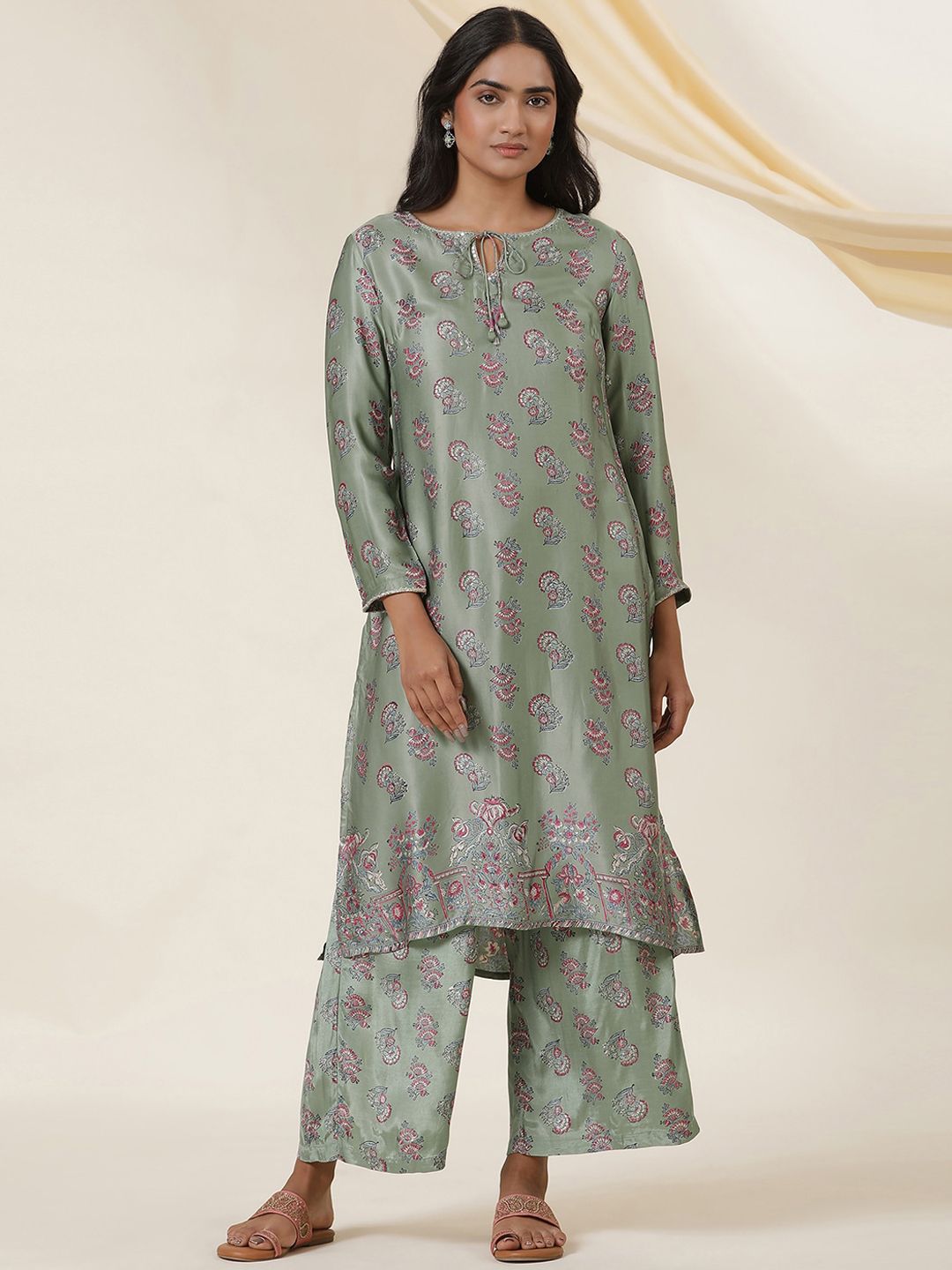 W Floral Printed Tie-Up Neck Sequinned Straight Kurta