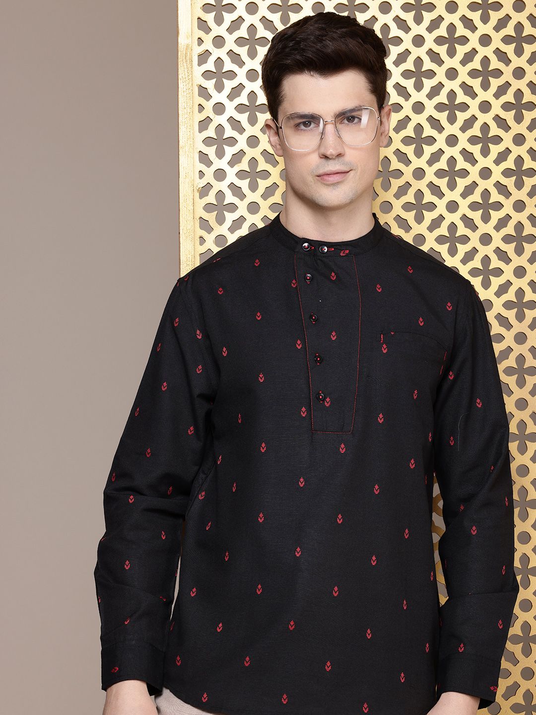 House of Pataudi Men Embroidered Mandarin Collar Thread Work Kurta