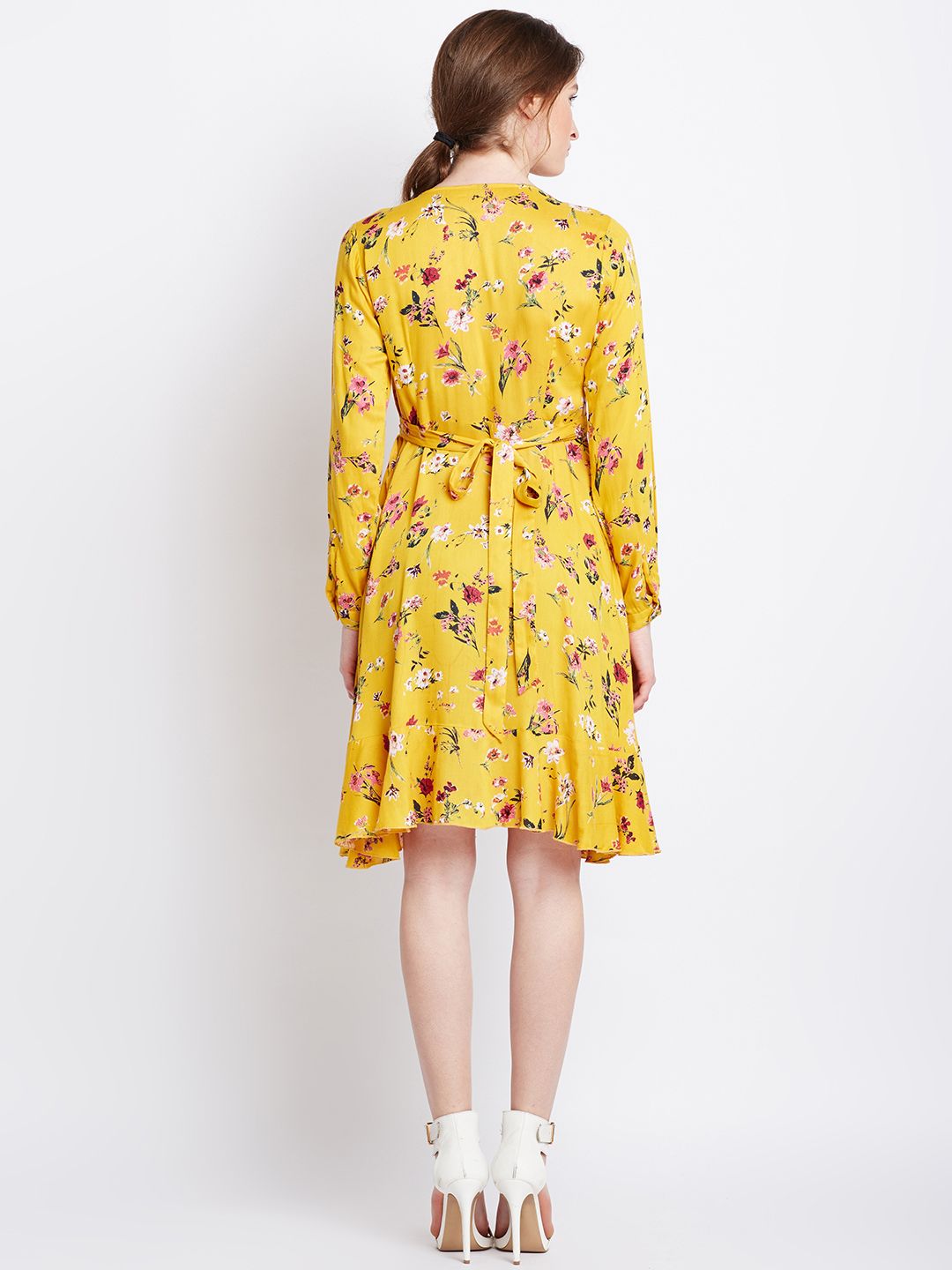 Berrylush Women Yellow Floral Printed Fit and Flare Dress