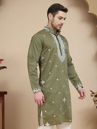 Jompers Men Geometric Embroidered Mirror Work Kurta