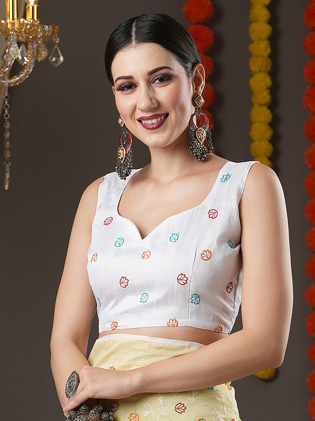 Saree mall Yellow & Red Floral Jamdani Sarees