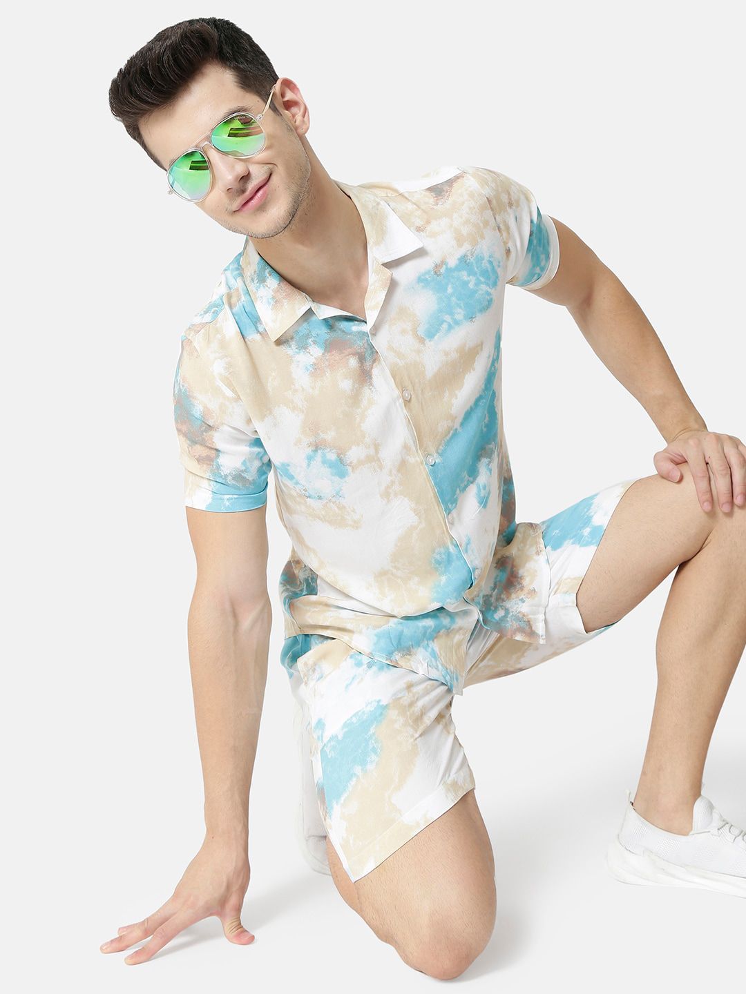 Campus Sutra Men White & Blue Tie & Dyed Co-ords