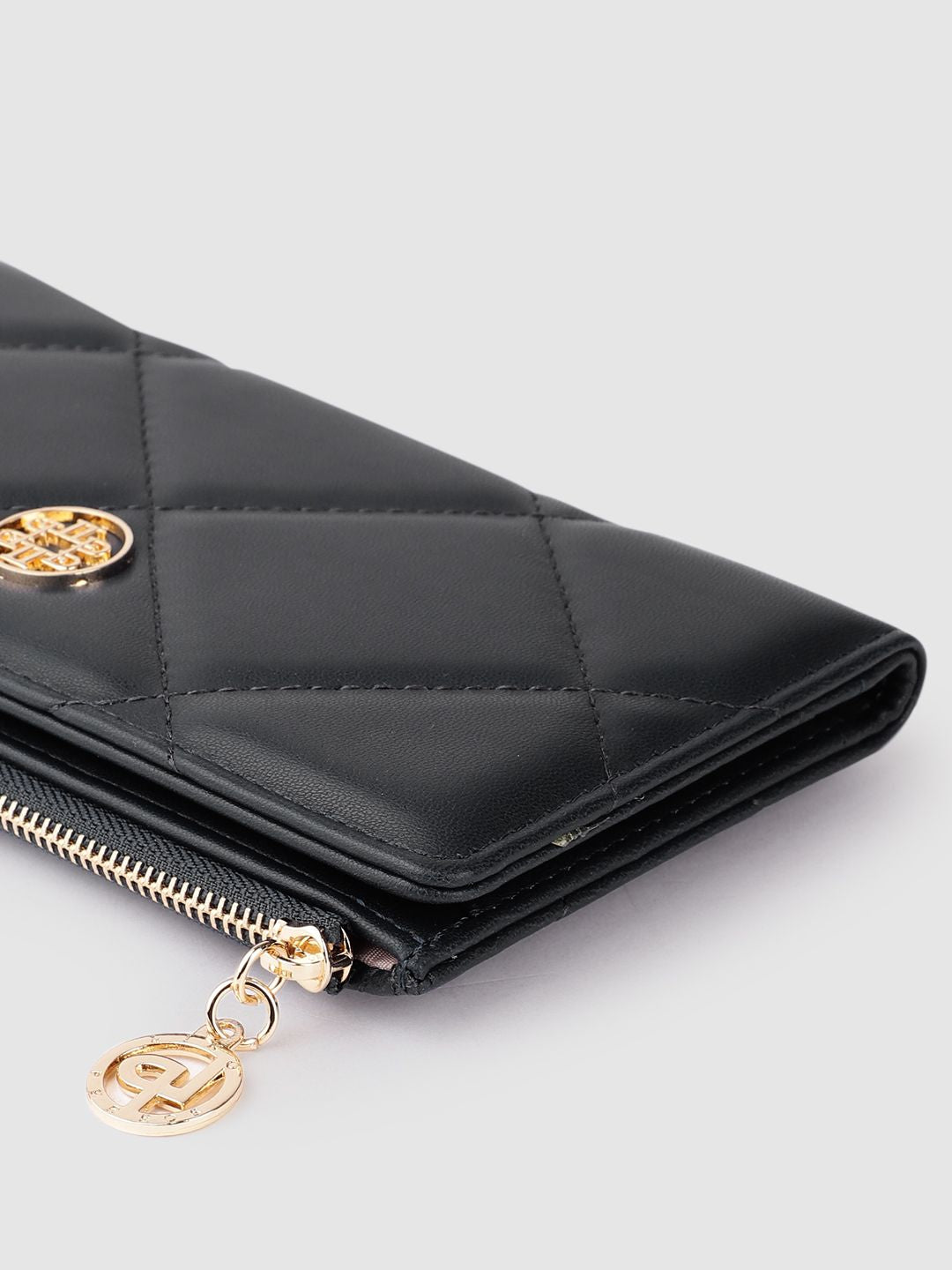 Lino Perros Women Quilted Two Fold Wallet