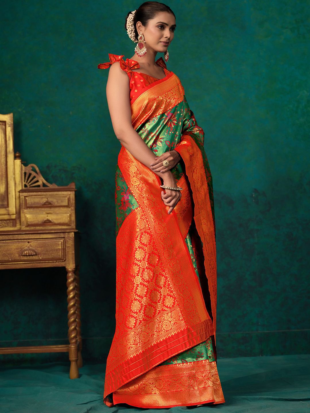 KALINI Floral Woven Design Zari Paithani Saree