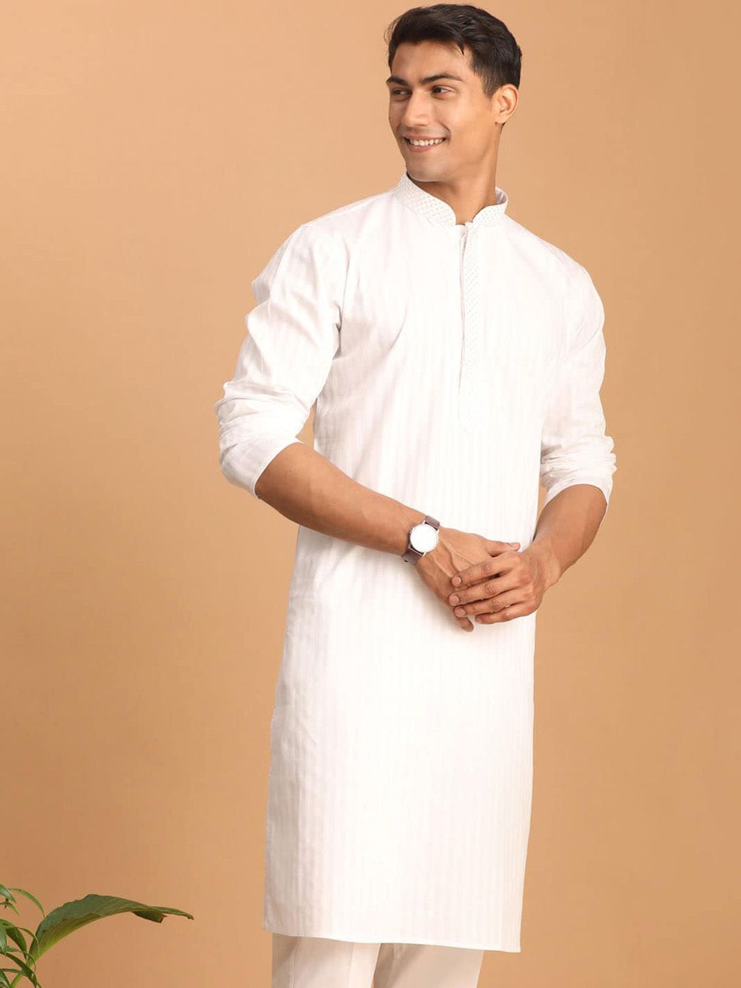 VASTRAMAY Striped Mandarin Collar Kurta