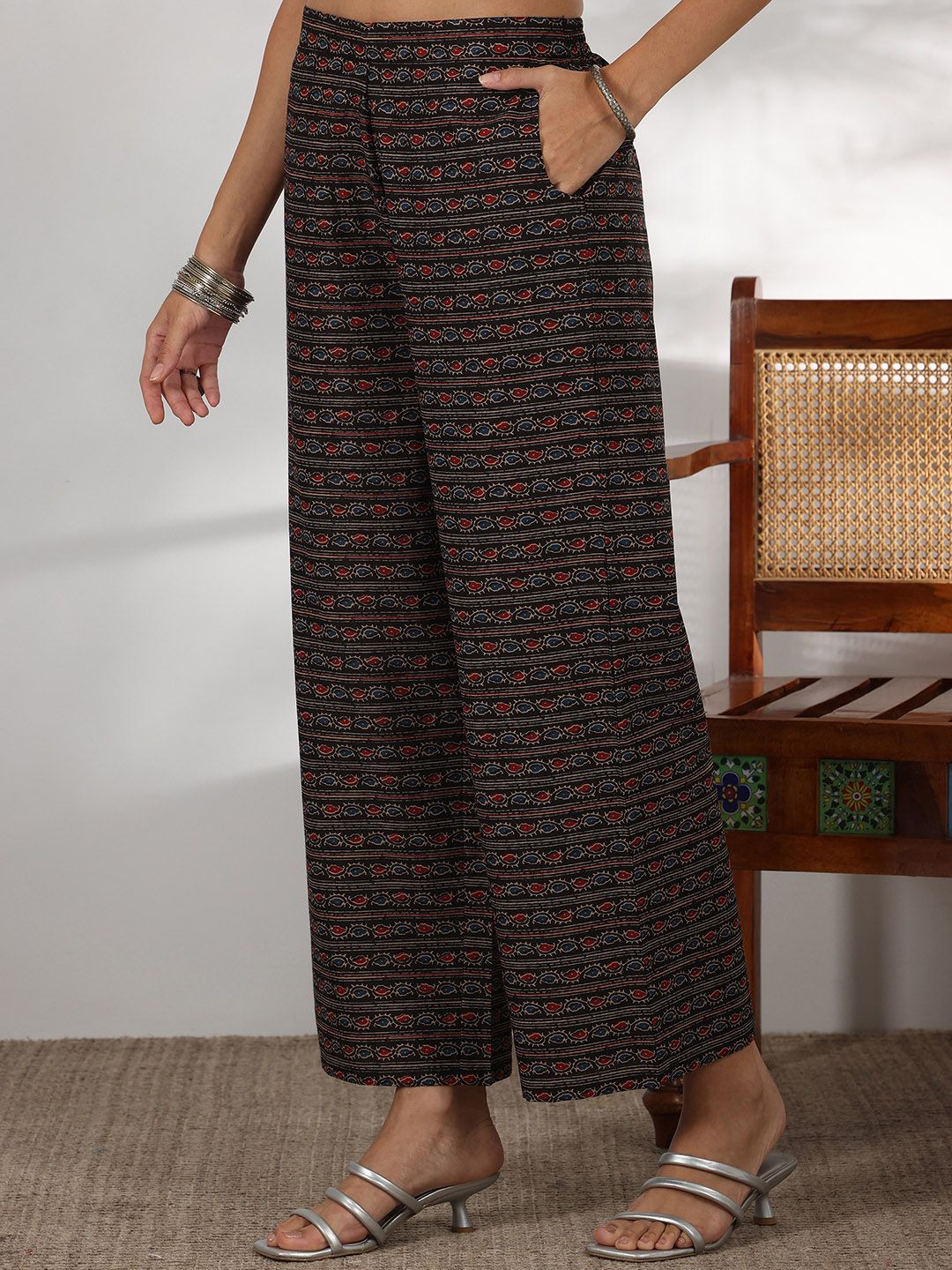 Libas Floral Printed Notch Neck Pure Cotton Straight Kurta with Palazzo & Dupatta