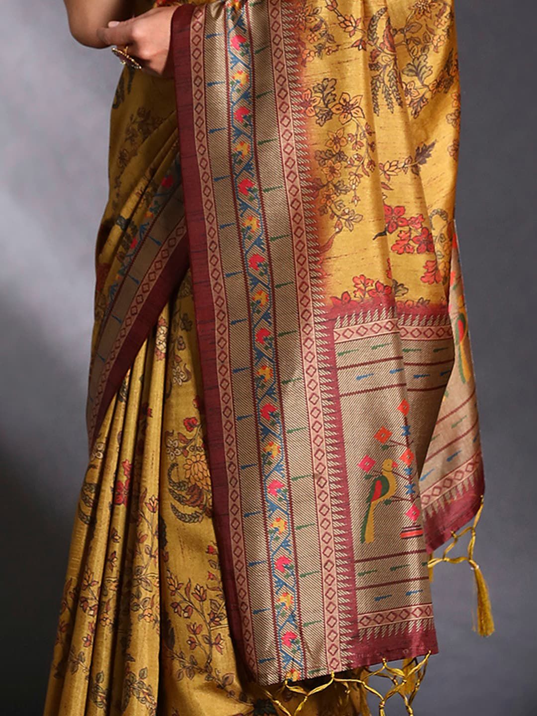 Saree mall Floral Printed Cotton Bagru Sarees